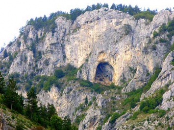 Haramiiska cave