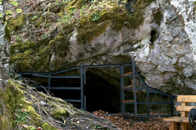 Бориковска пещера